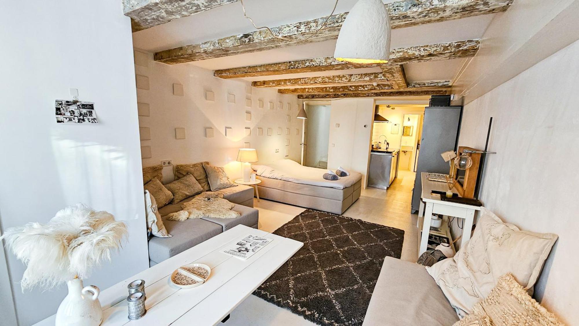أمستردام The White Wilde - Studio In A Historic Canalhouse From 1799 المظهر الخارجي الصورة