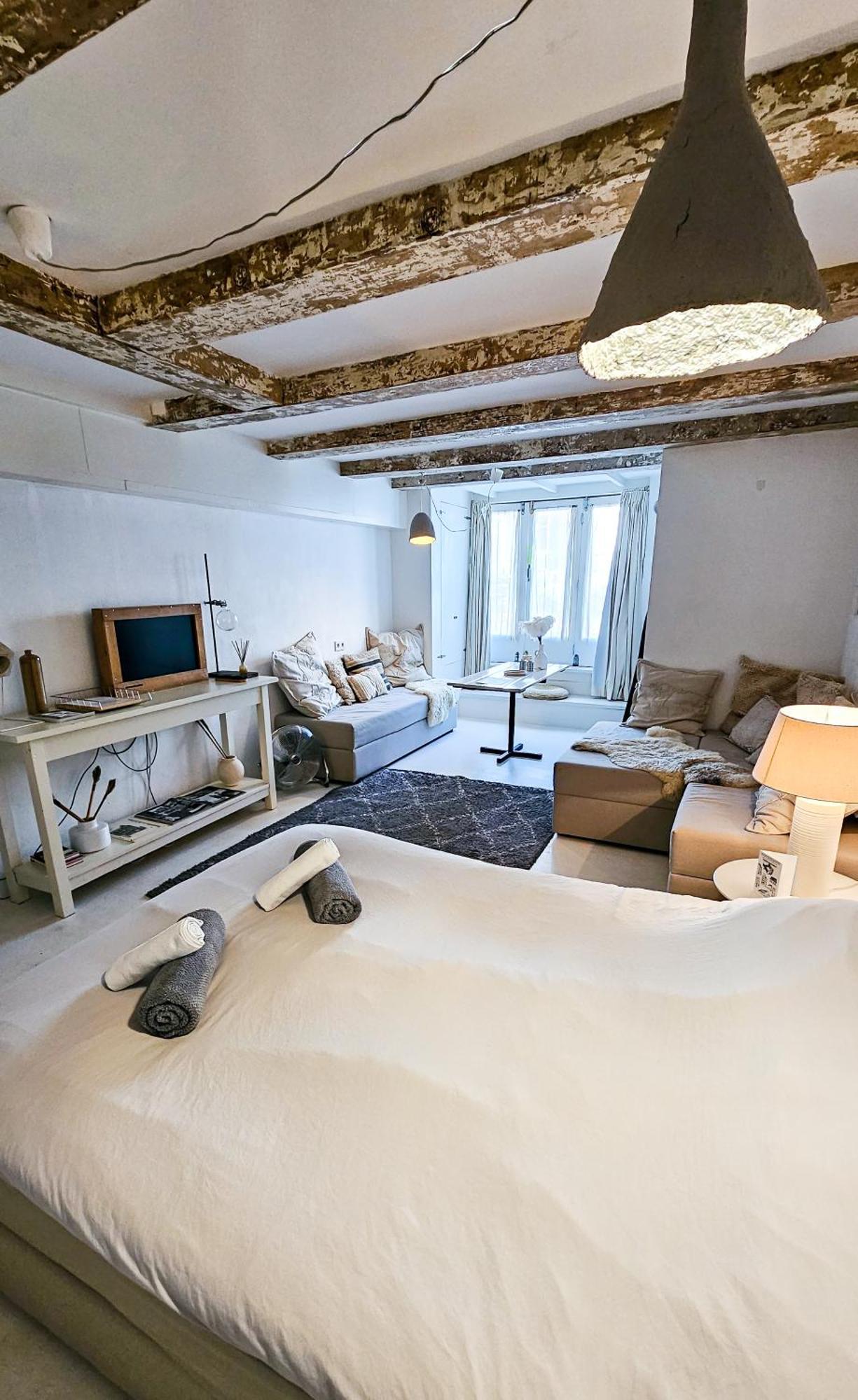 أمستردام The White Wilde - Studio In A Historic Canalhouse From 1799 المظهر الخارجي الصورة
