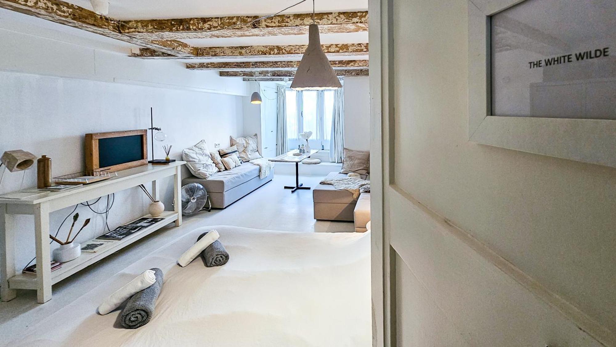 أمستردام The White Wilde - Studio In A Historic Canalhouse From 1799 المظهر الخارجي الصورة