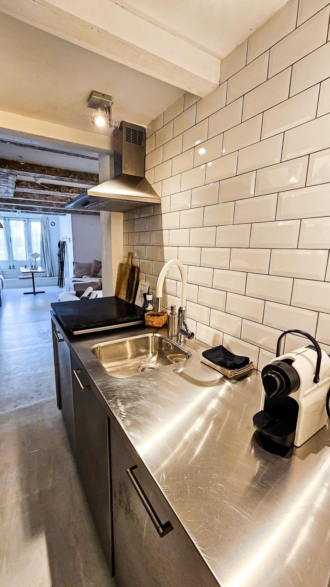 أمستردام The White Wilde - Studio In A Historic Canalhouse From 1799 المظهر الخارجي الصورة